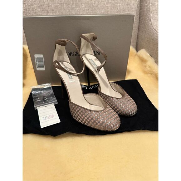 Giorgio  Armani elegant pumps size EU 38 and size EU 39, NWT - Picture 10 of 13